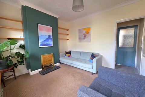 2 bedroom terraced house to rent, Rackham Road, Norwich NR3
