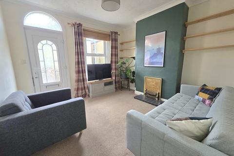 2 bedroom terraced house to rent, Rackham Road, Norwich NR3