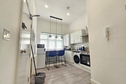1 bedroom flat to rent, Rectory Road, London N16