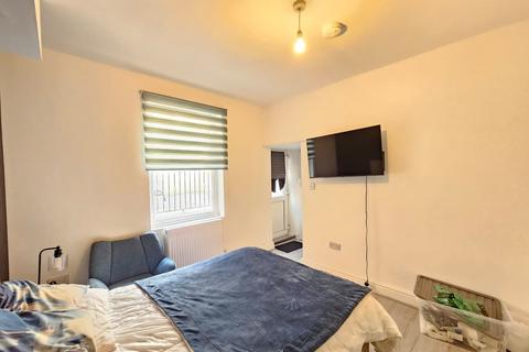 1 bedroom flat to rent, Rectory Road, London N16
