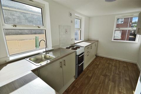 3 bedroom end of terrace house to rent, West Cliff, Devon EX7