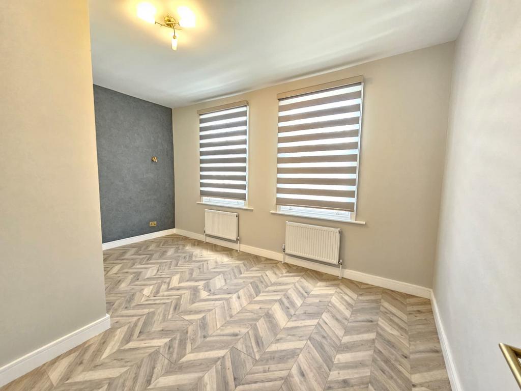 Apartment in London - View 2