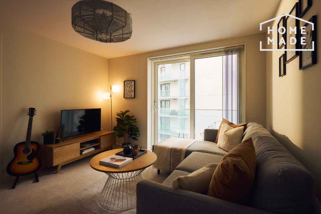 Apartment in Salford, Trinity, Lower Broughton - View 3