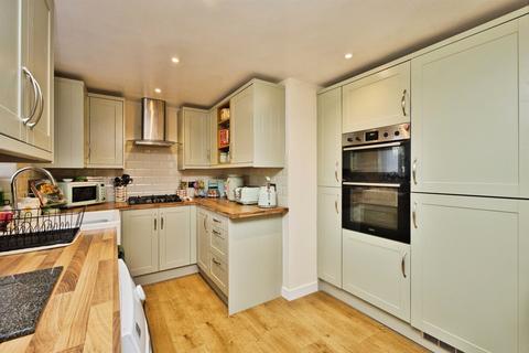 2 bedroom end of terrace house for sale, Warminster Road, Westbury