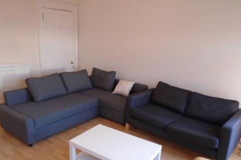 1 bedroom flat to rent, Lauriston Place, Tollcross, Edinburgh, EH3