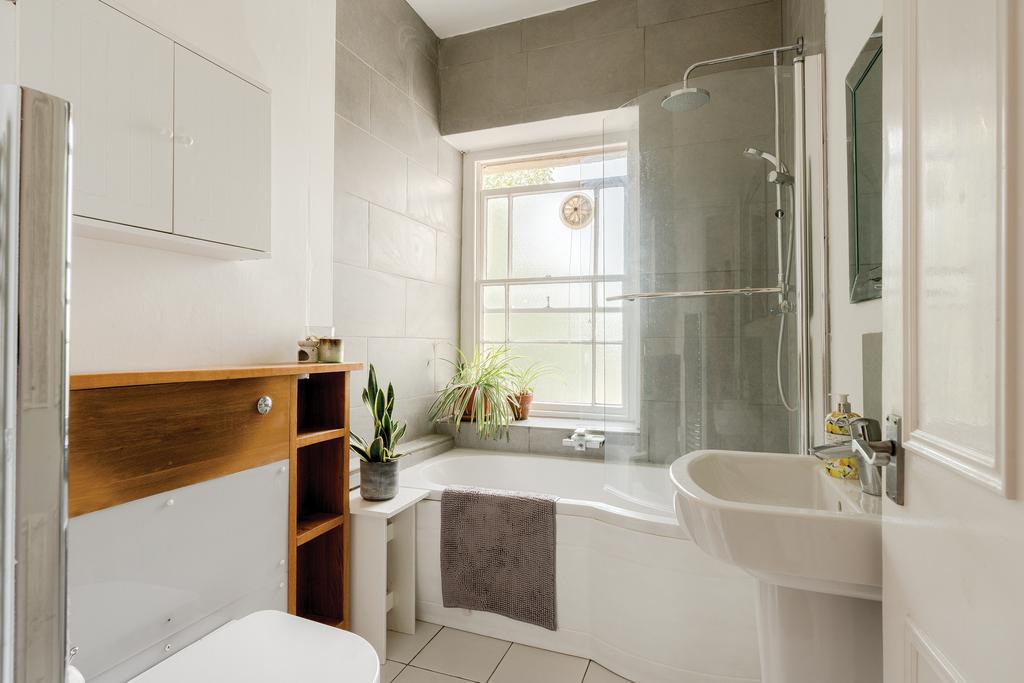 Apartment in Bristol, Stokes Croft, Cotham - More