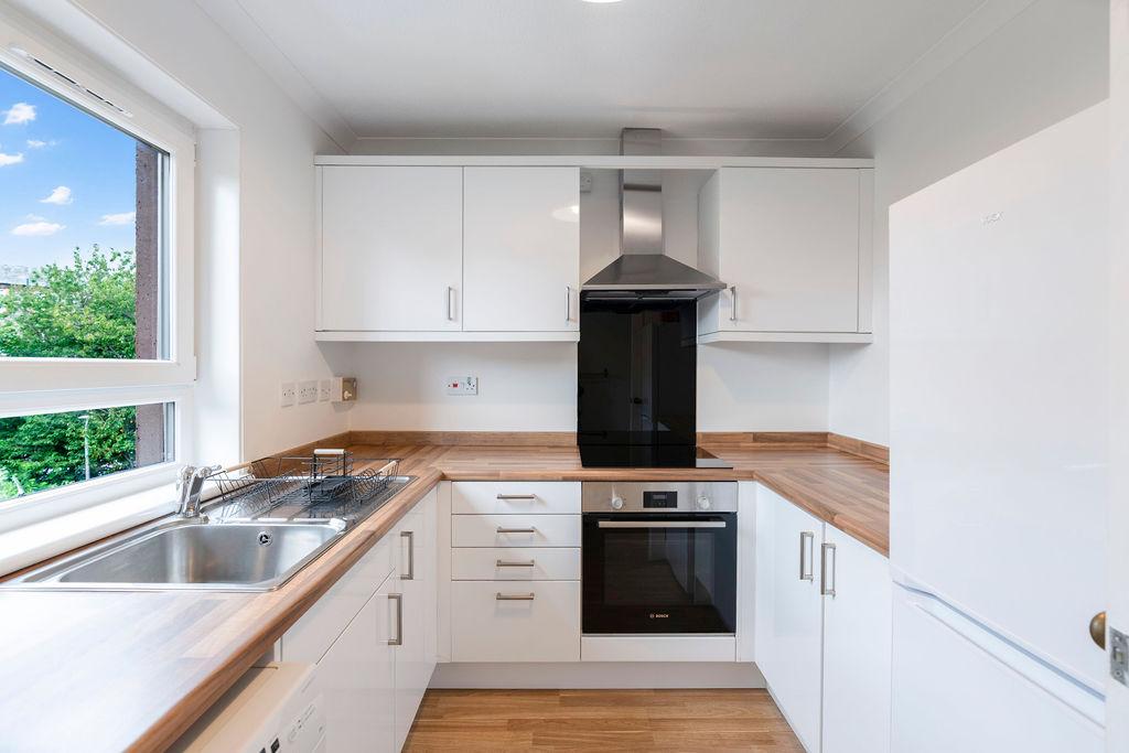 Apartment in Edinburgh - View 3