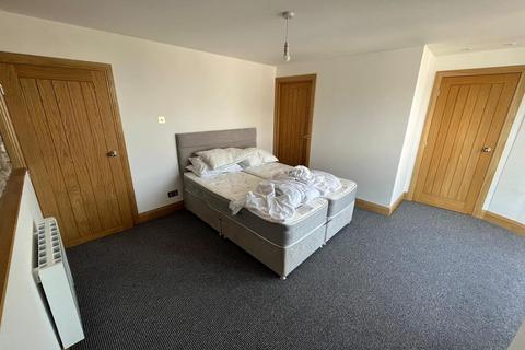 1 bedroom apartment to rent, High Street, Lydney GL15