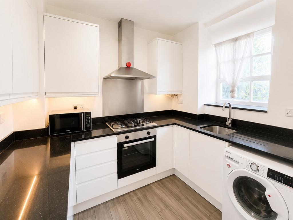 Apartment in London - View 4