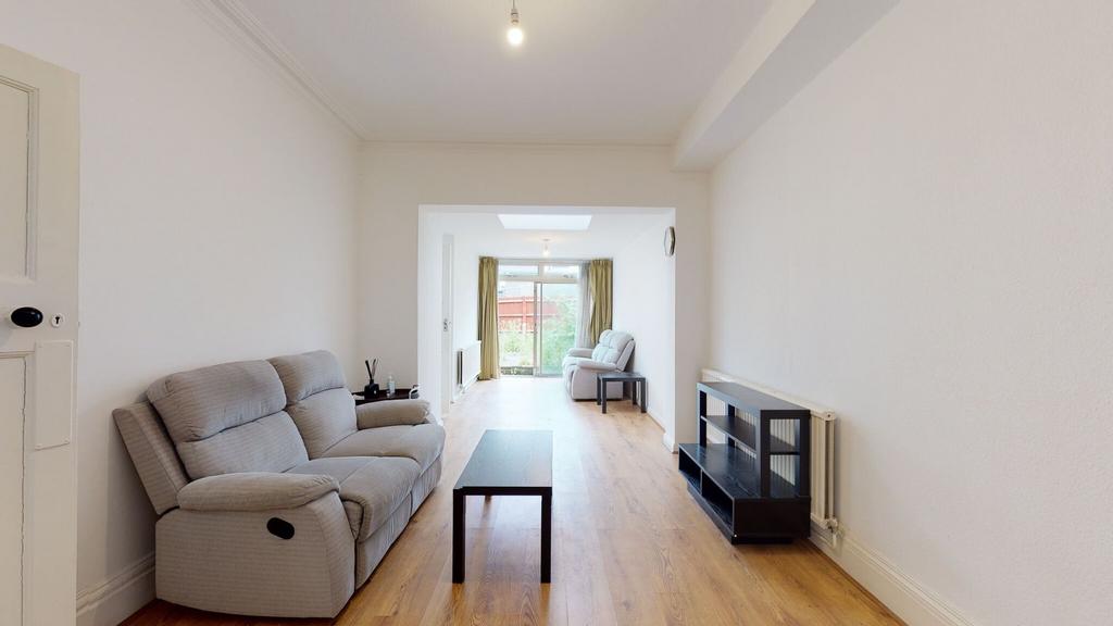 House in London - View 4