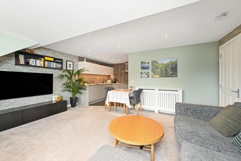 2 bedroom flat for sale, 14/7 Fountainhall Road, Edinburgh, EH9 2NN