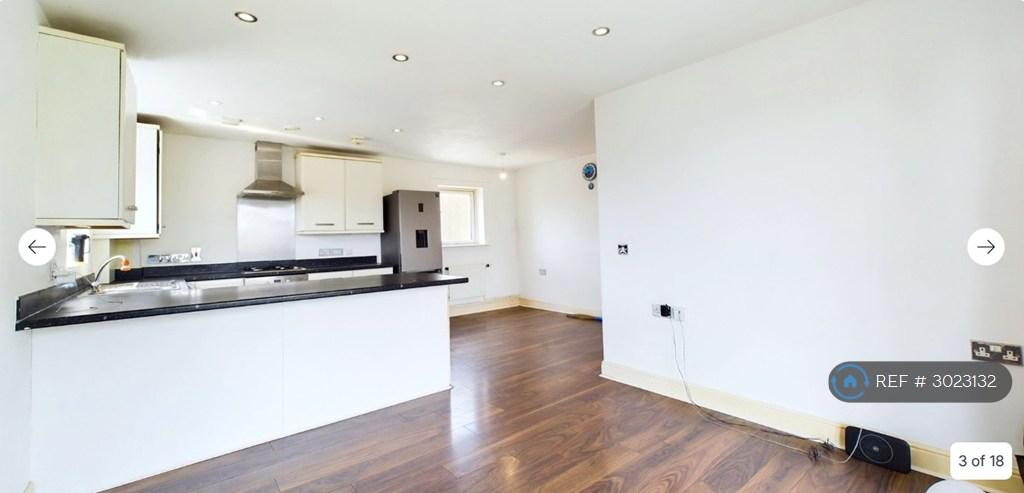 Apartment in Harrow - View 3