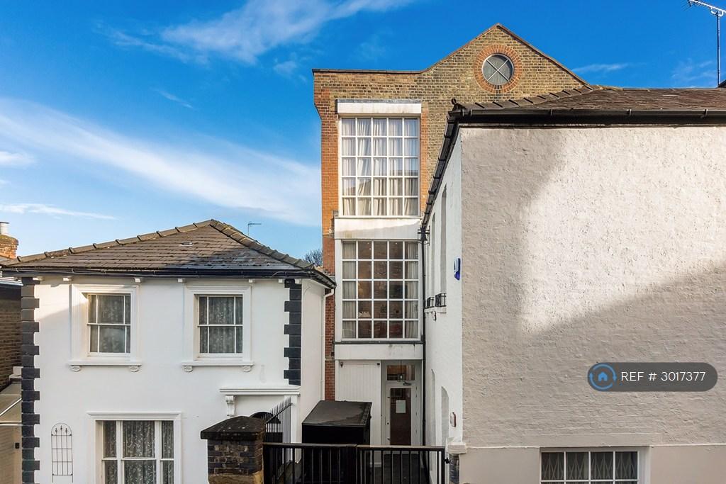 Apartment in Richmond - More