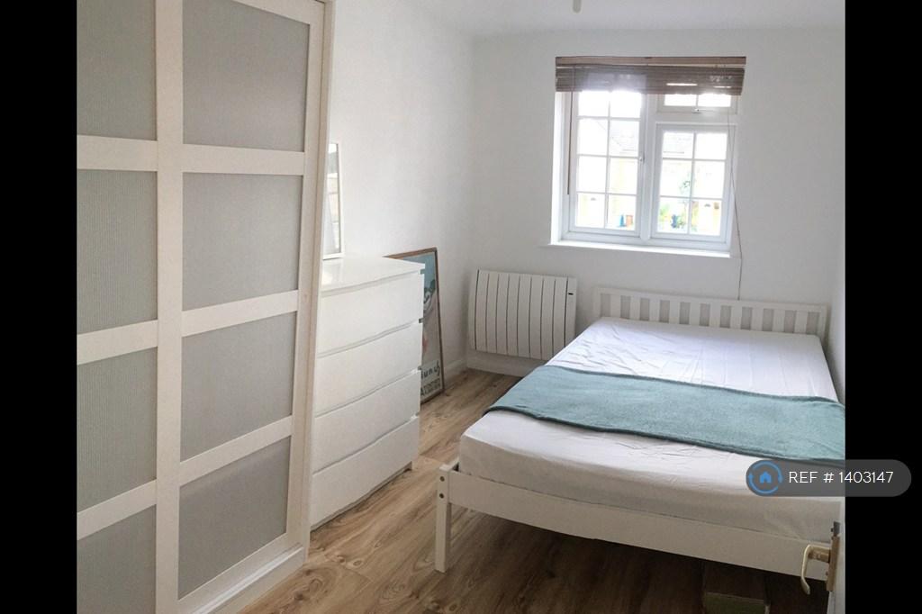 Apartment in London - View 2