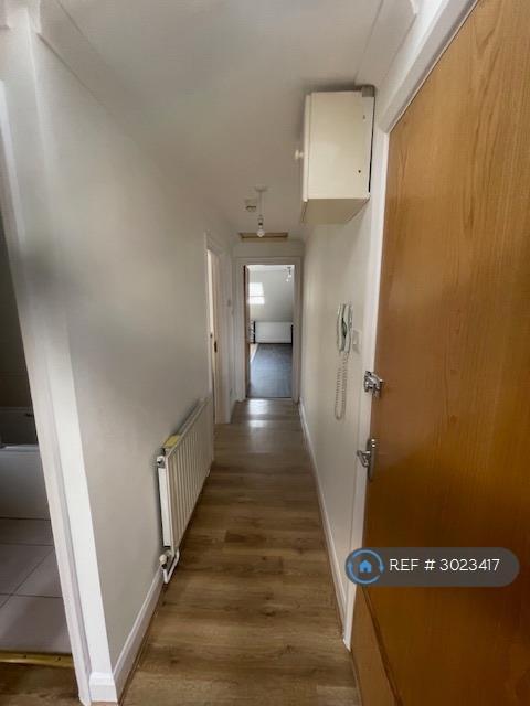 Apartment in London, Tooting Graveney, Summerstown - View 3