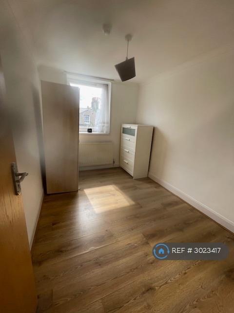 Apartment in London, Tooting Graveney, Summerstown - More