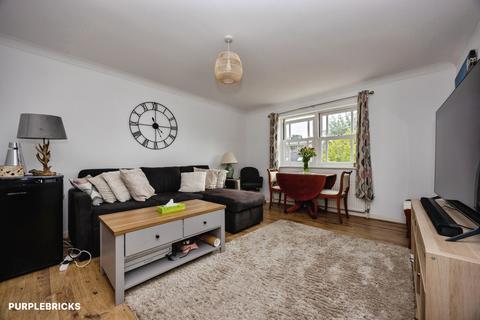 1 bedroom ground floor flat for sale, St. Lukes Square, Guildford, GU1