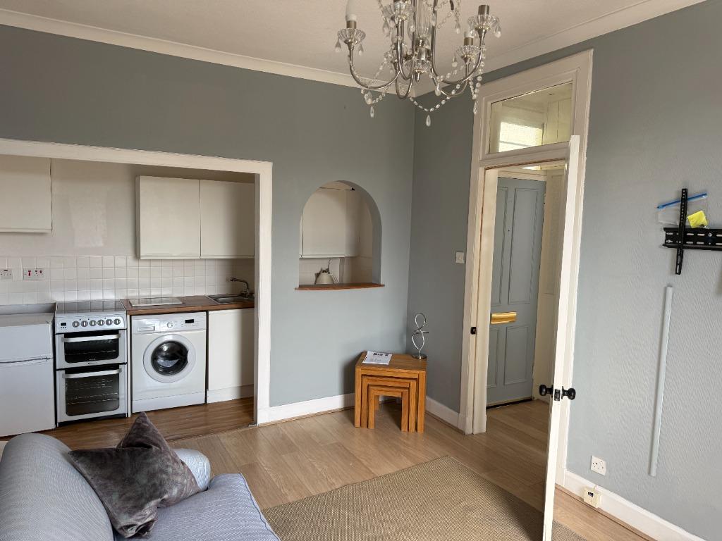 Apartment in Edinburgh - View 5
