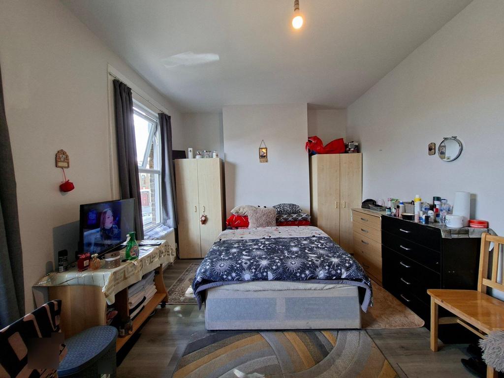 Apartment in London - View 2