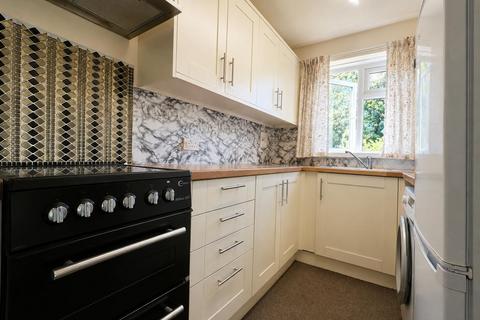 2 bedroom flat to rent, Old Dover Road, Kent CT1
