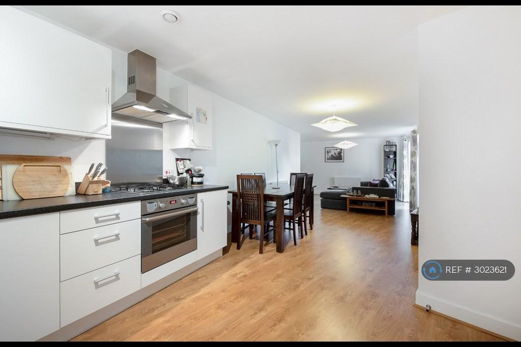 Apartment in London - More