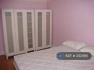Apartment in Hendon - View 2