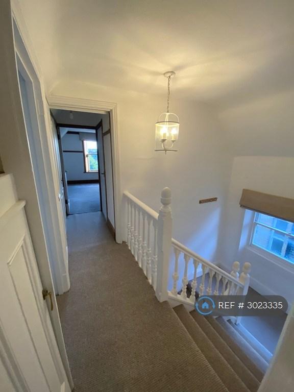 Apartment in Beckenham - View 2