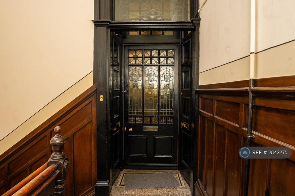 Apartment in Glasgow - View 2