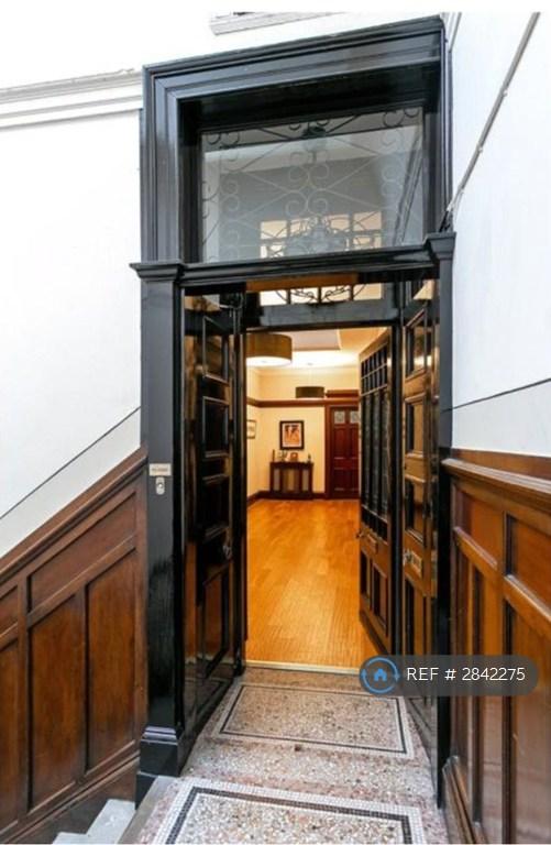 Apartment in Glasgow - View 3