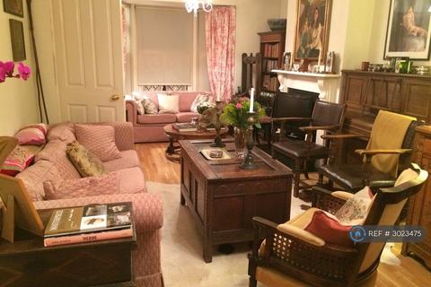 1 bedroom in a house share to rent, Victoria Villas, London, SW6