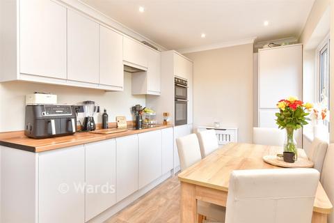2 bedroom semi-detached house for sale, Vernon Close, Sevenoaks TN15