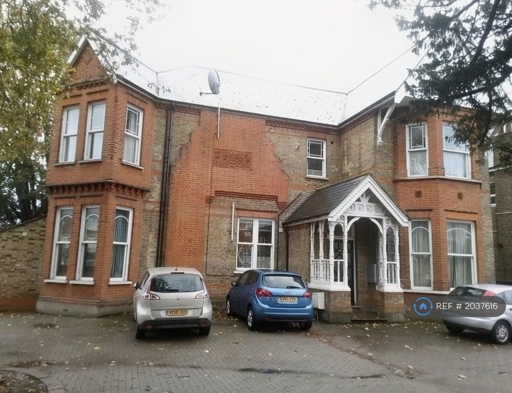 Apartment in North Ealing - View 2