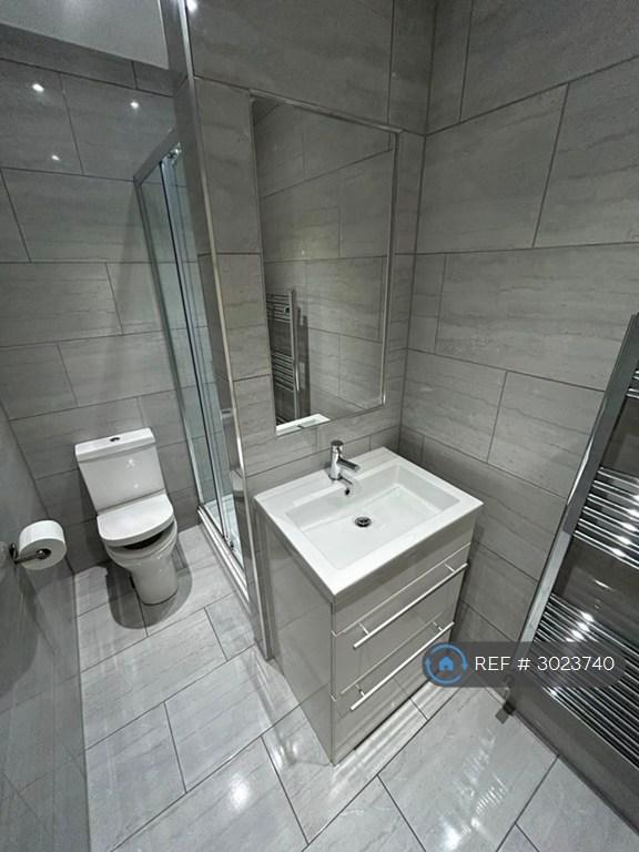 House in London - View 3