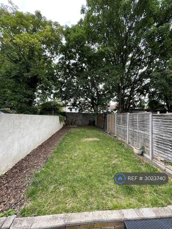 House in London - View 5