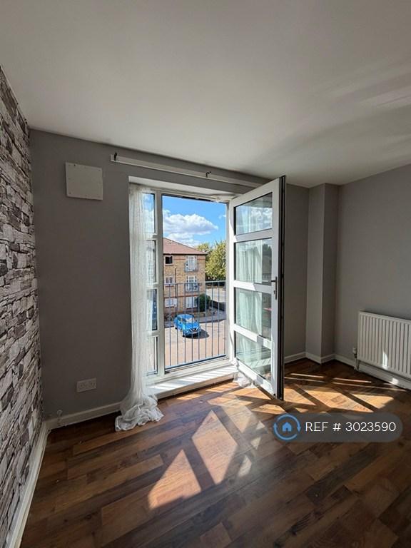 Apartment in London - View 2
