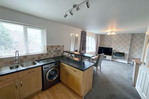 2 bedroom flat for sale, Grange Farm Drive, Aston, Sheffield, S26 2GY