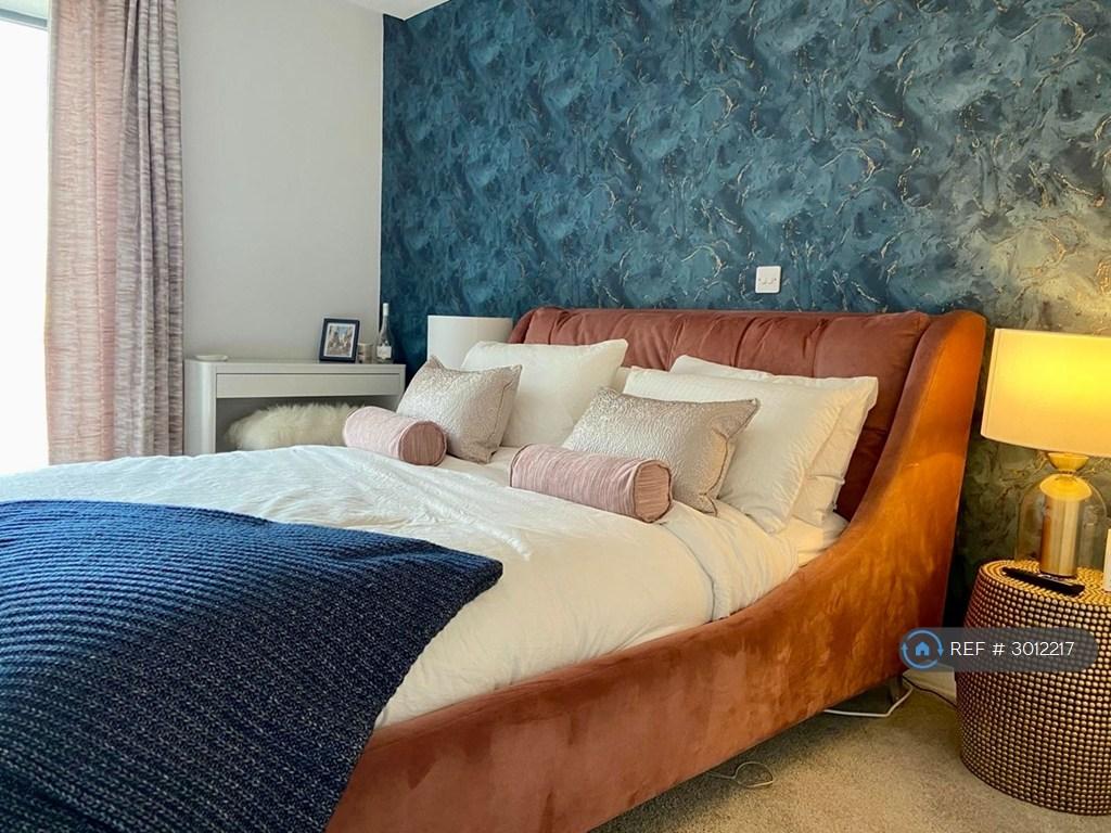 Apartment in Salford - View 2