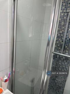 1 bedroom in a house share to rent, Vicarage Farm Road, Hounslow, TW3
