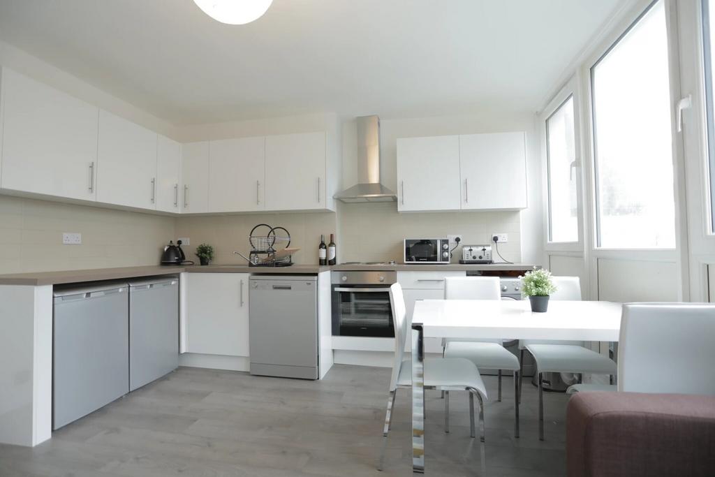 Apartment in London - View 3