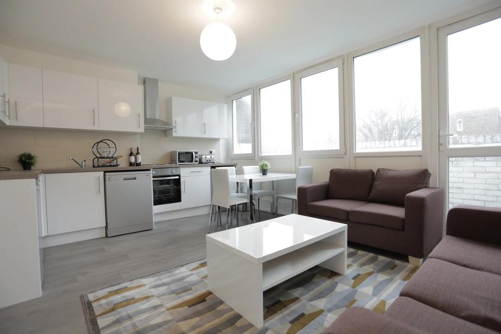 Apartment in London - More
