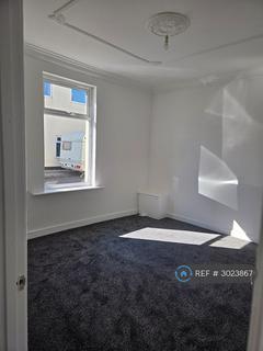 4 bedroom terraced house to rent, Elizabeth St, Sunderland, SR5