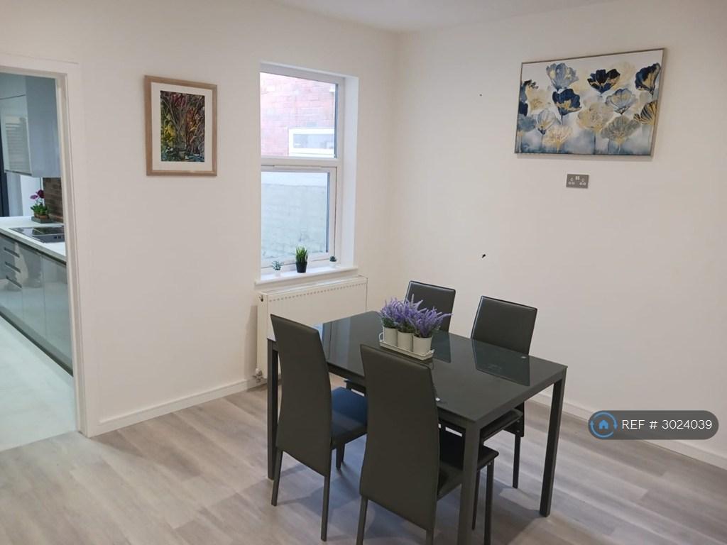 House in Reading - View 3