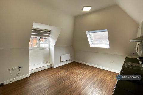 1 bedroom flat to rent, Rose & Crown Walk, Saffron Walden, CB10