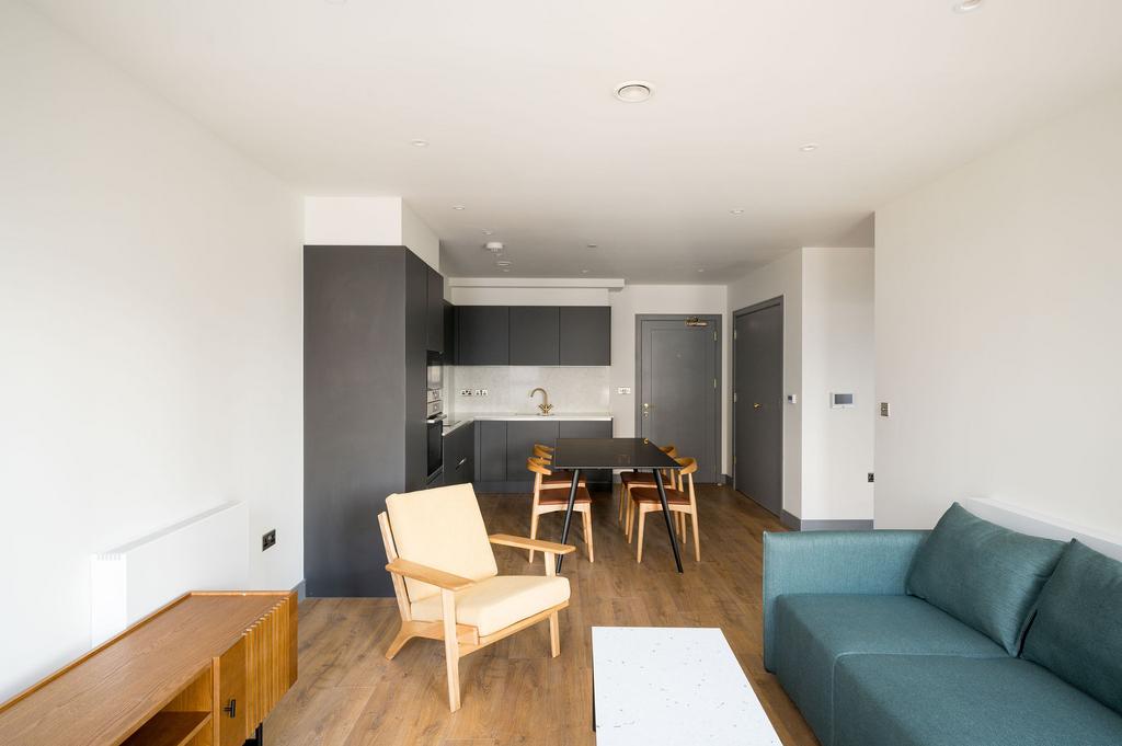 Apartment in Tottenham Hale - View 3