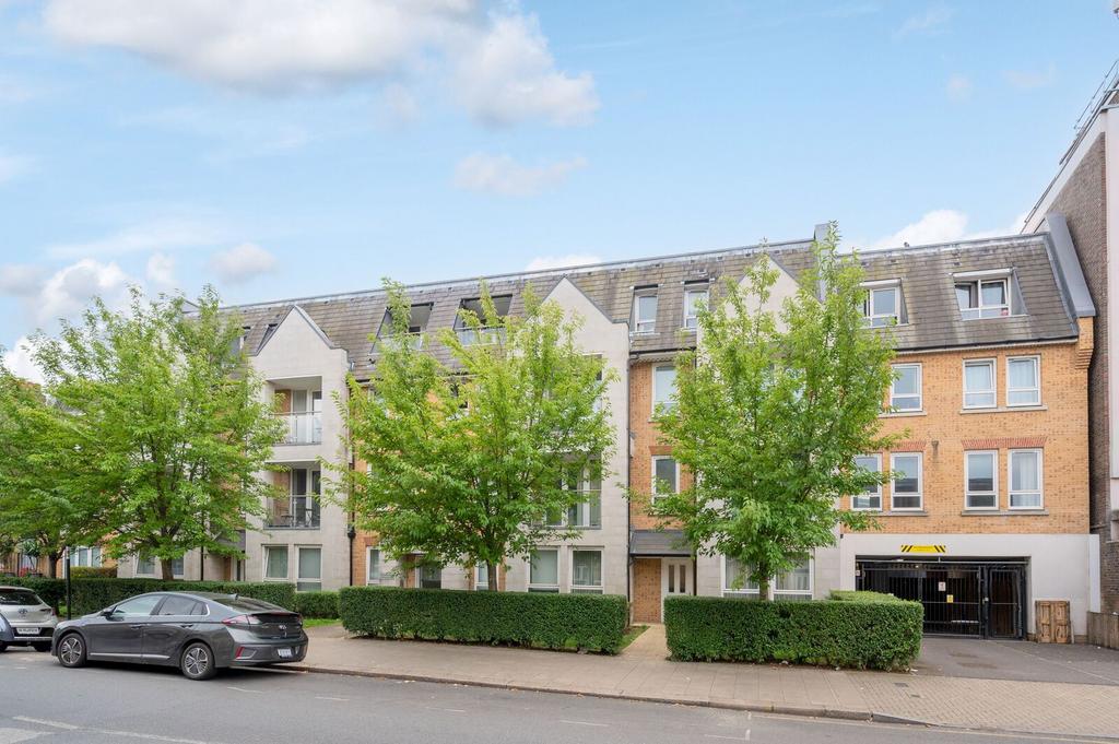 Apartment in London - View 3