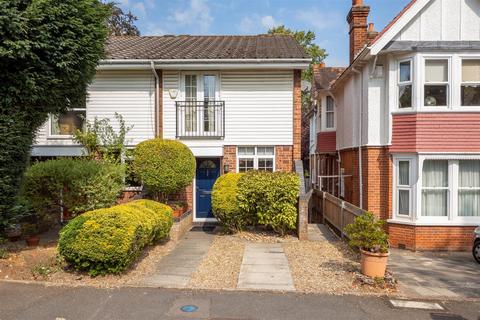 Egmont Road, Sutton