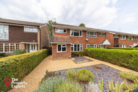 3 bedroom semi-detached house for sale, Holland Pines, Bracknell, RG12
