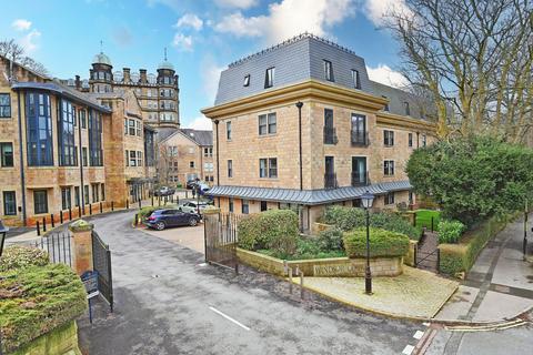 3 bedroom penthouse for sale, Clarence Drive, Harrogate, HG1