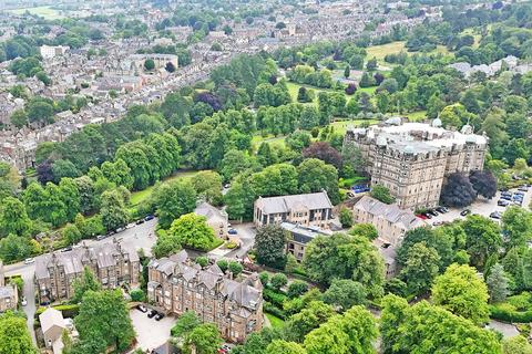 3 bedroom penthouse for sale, Clarence Drive, Harrogate, HG1