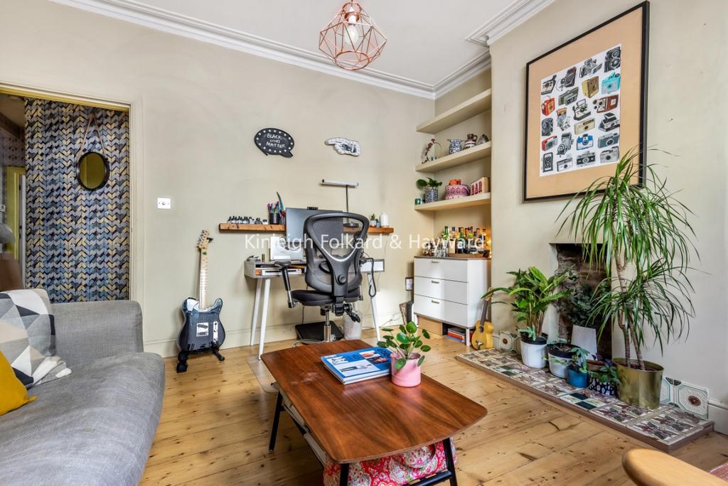 Apartment in London - View 5